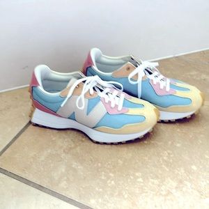 New Balance 327 in Pastel blue/ yellow/baby pink and neutral N